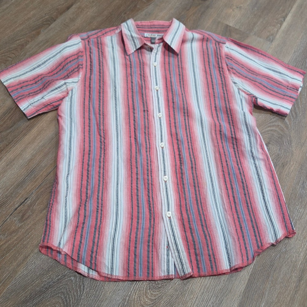 Urban Pipeline Mens Medium Red White Blue Striped Short Sleeve Button Down Shirt